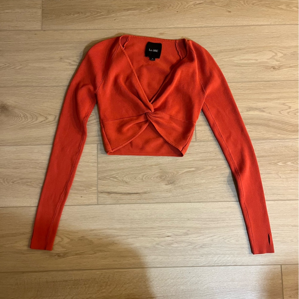 Le Ore by Bandier Rimini Twist Long Sleeve Ribbed Knit Spice Orange Crop Top